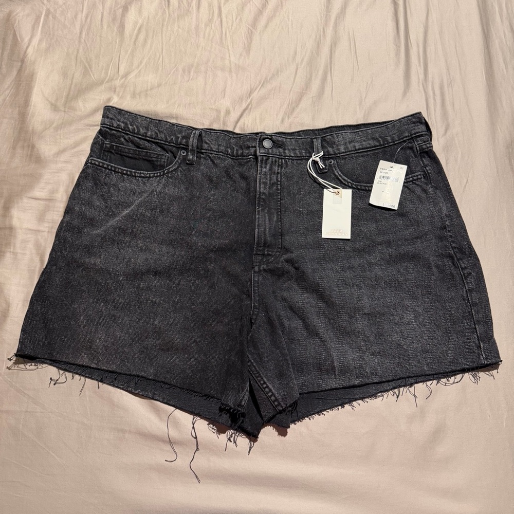 Good American Good Standard Long Short Black Denim Jean Shorts Women’s Plus Size